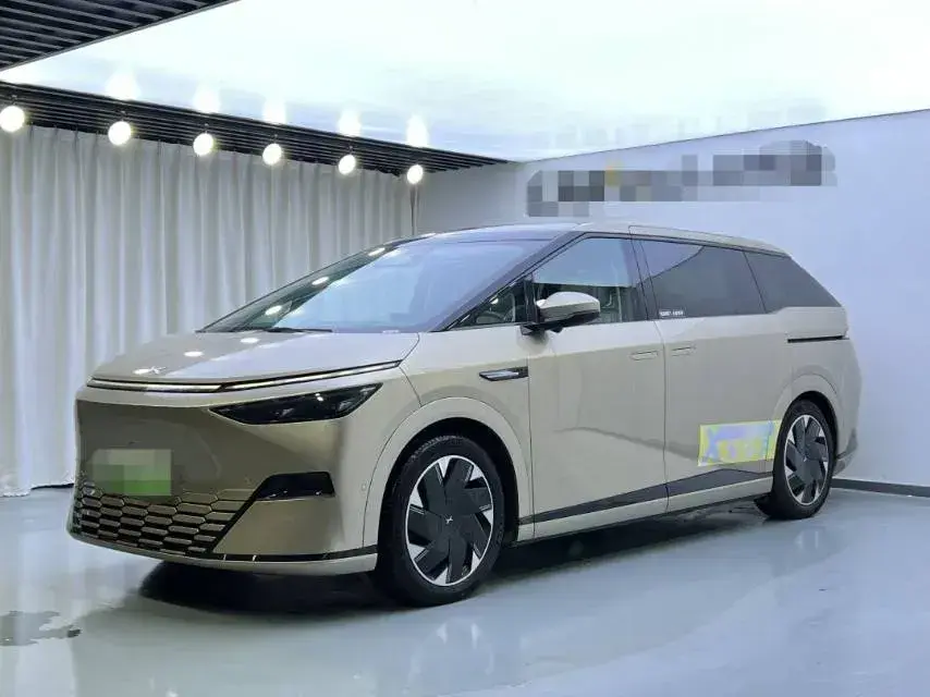 2024 Xpeng X9 BEV 101.5KWH
