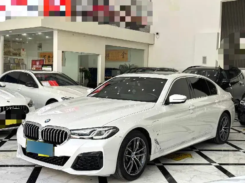 2021 BMW 5 Series 2.0T 184HP L4 8AT PHEV 17.7KWH