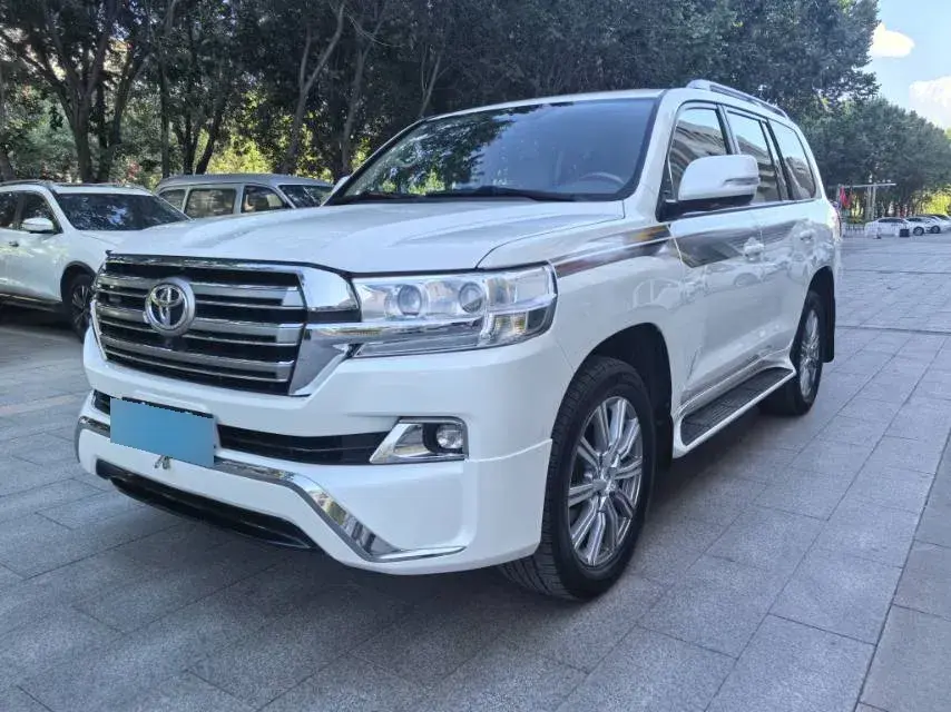 2015 Toyota Land Cruiser 4.6L 310HP V8 6AT