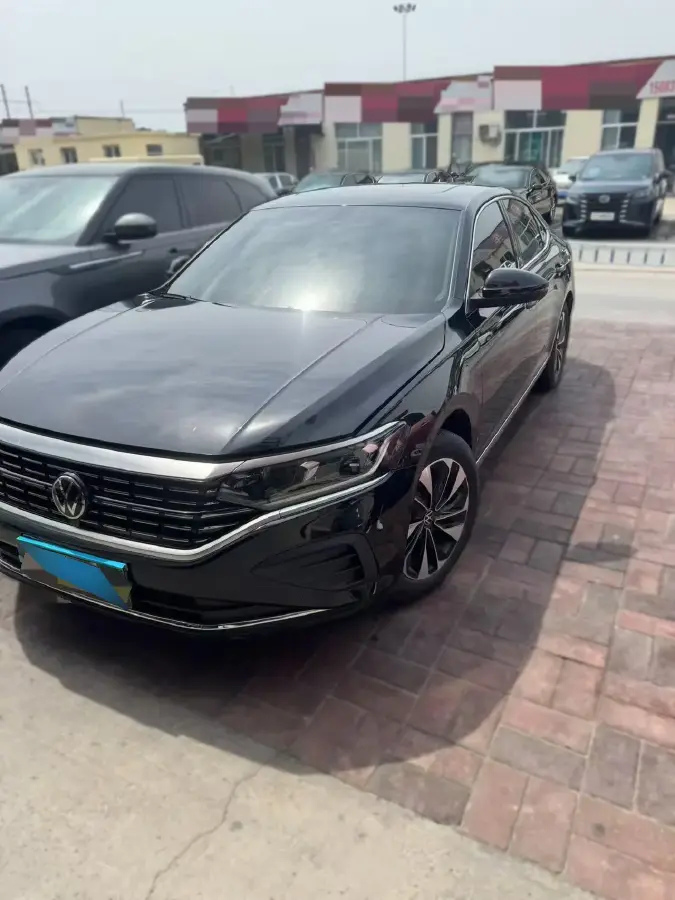 2024 Volkswagen Passat 1.4T 150HP L4 7DCT