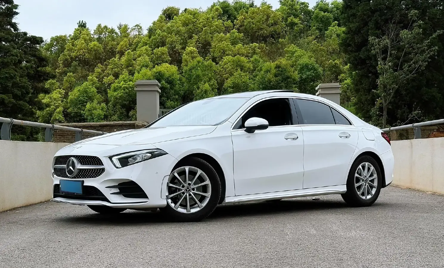 2020 Mercedes-Benz A Class 1.3T 163HP L4 7DCT