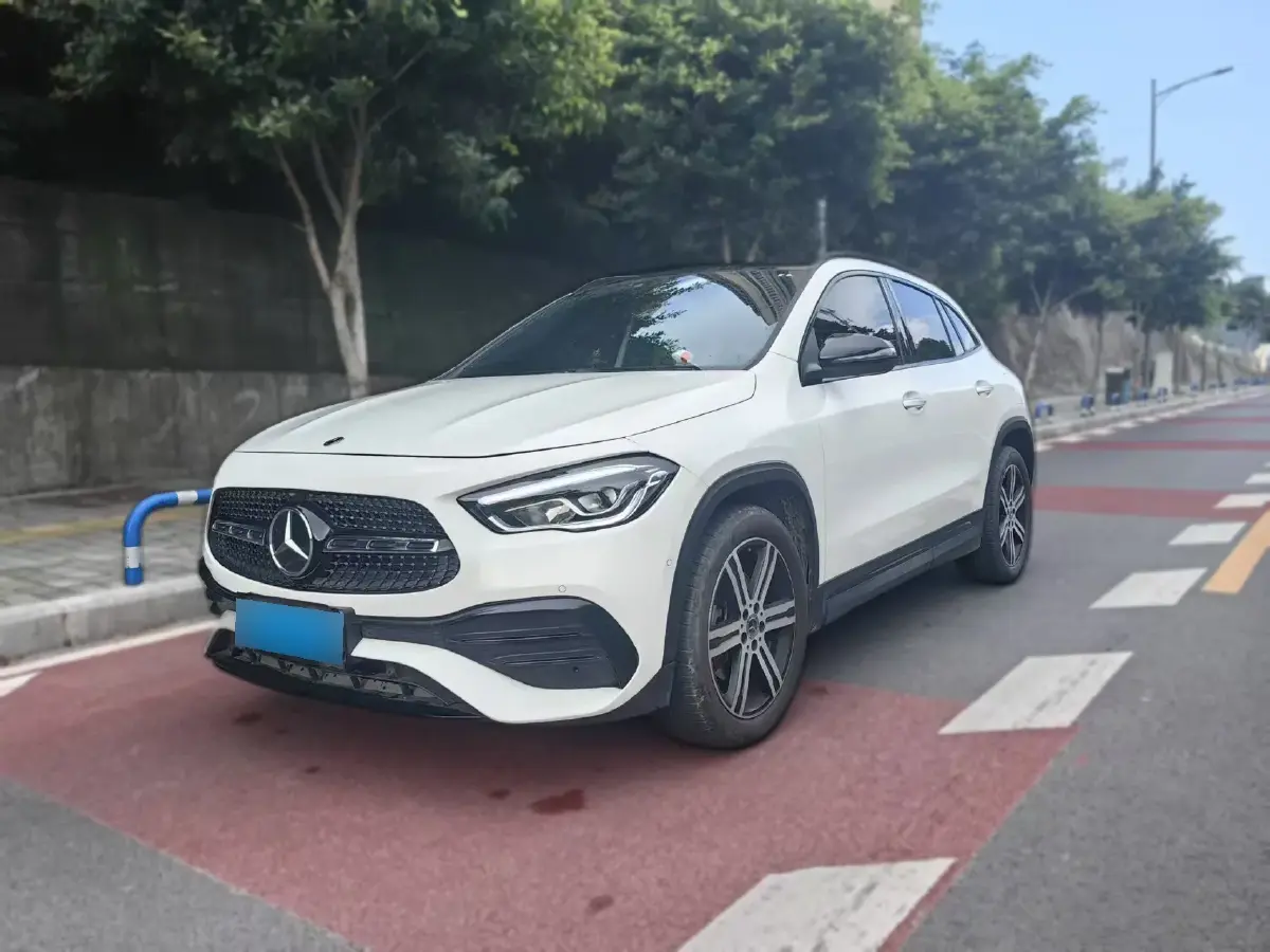 2022 Mercedes-Benz GLA Class 2.0T 190HP L4 8DCT