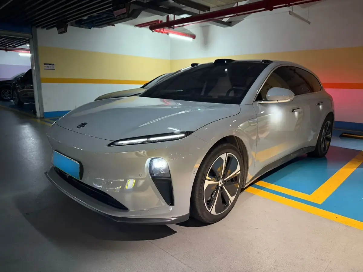 2024 NIO ET5T BEV 75KWH