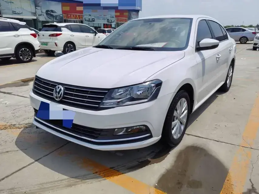 2017 Volkswagen Lavida 1.6L 110HP L4 5MT