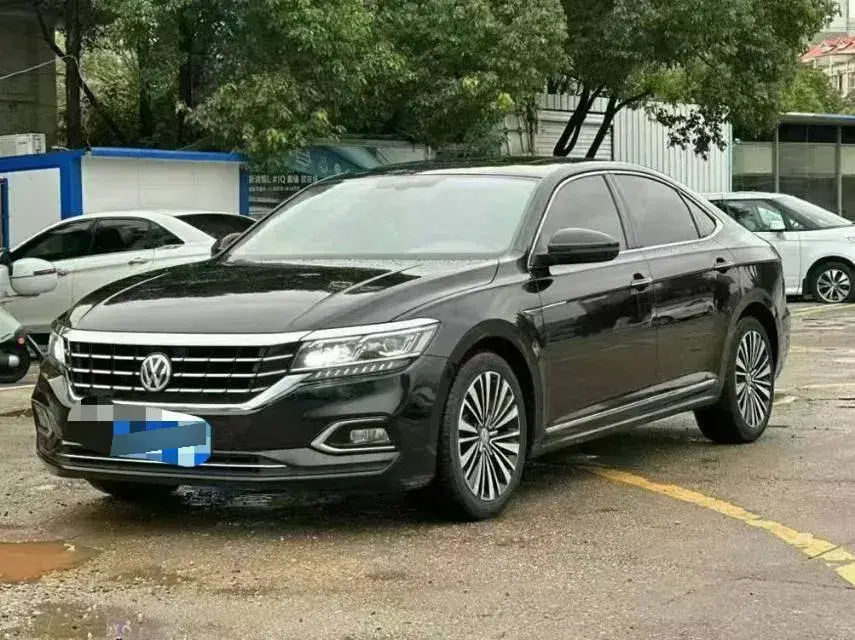 2020 Volkswagen Passat 2.0T 186HP L4 7DCT