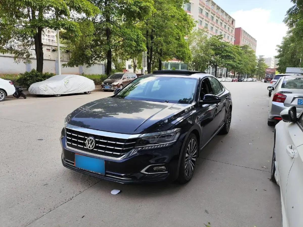 2019 Volkswagen Passat 2.0T 186HP L4 7DCT