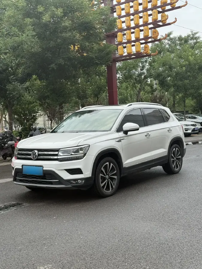 2019 Volkswagen Tharu 2.0T 186HP L4 7DCT