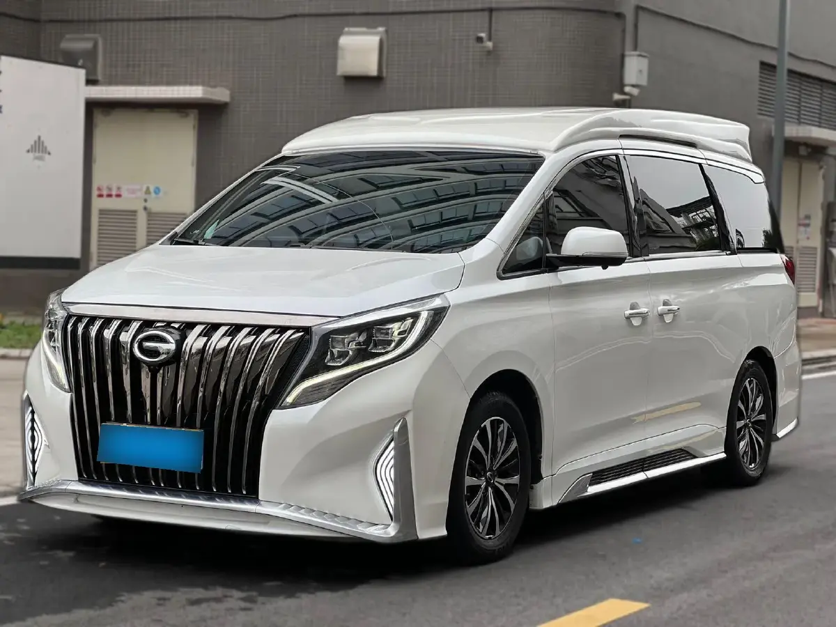 2021 GAC Trumpchi M8 2.0T 252HP L4 8AT