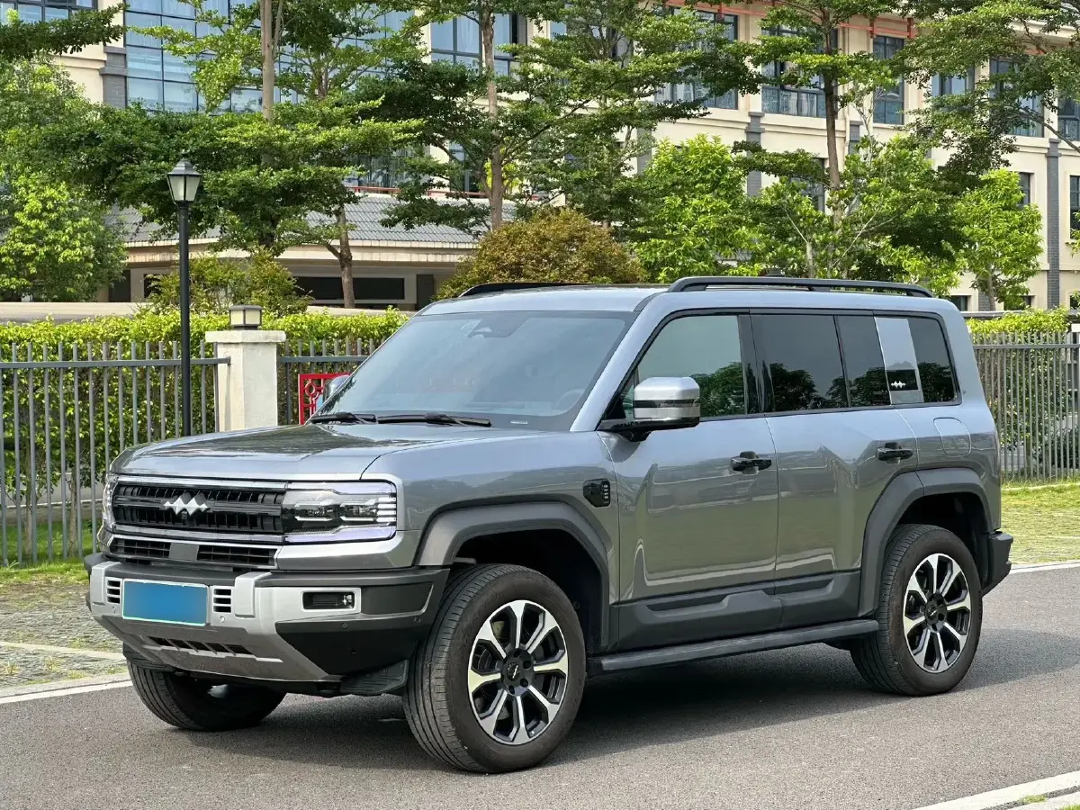 2023 FangChengBao Bao 5 1.5T 194HP L4 E-CVT PHEV 31.8KWH