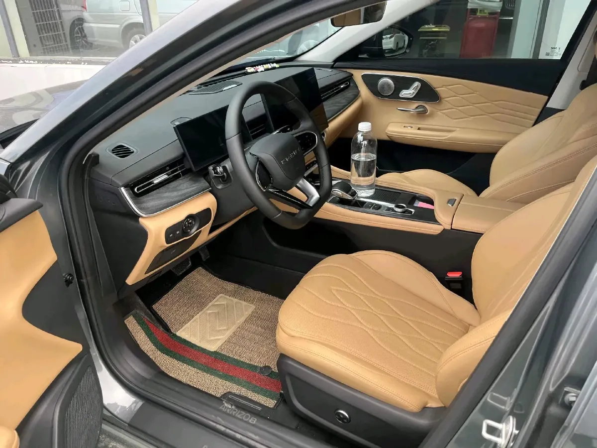 2025 Chery Arrizo 8 Pro 1.6T 197HP L4 7DCT,autocango,china used car exporter,china ev exporter,chinese used car exporter,chinese used ev exporter