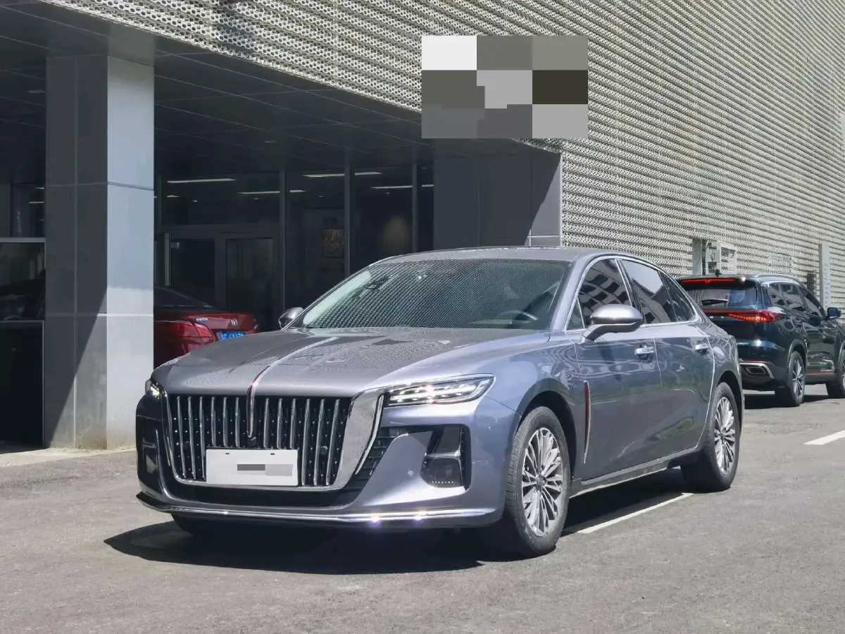 2023 HongQi H5 2.0T 224HP L4 8AT