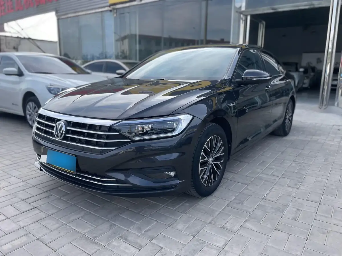 2020 Volkswagen Sagitar 1.2T 116HP L4 5MT
