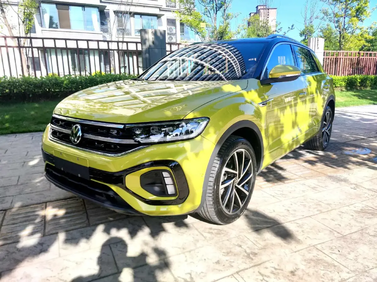 2023 Volkswagen T-Roc 1.5T 160HP L4 7DCT