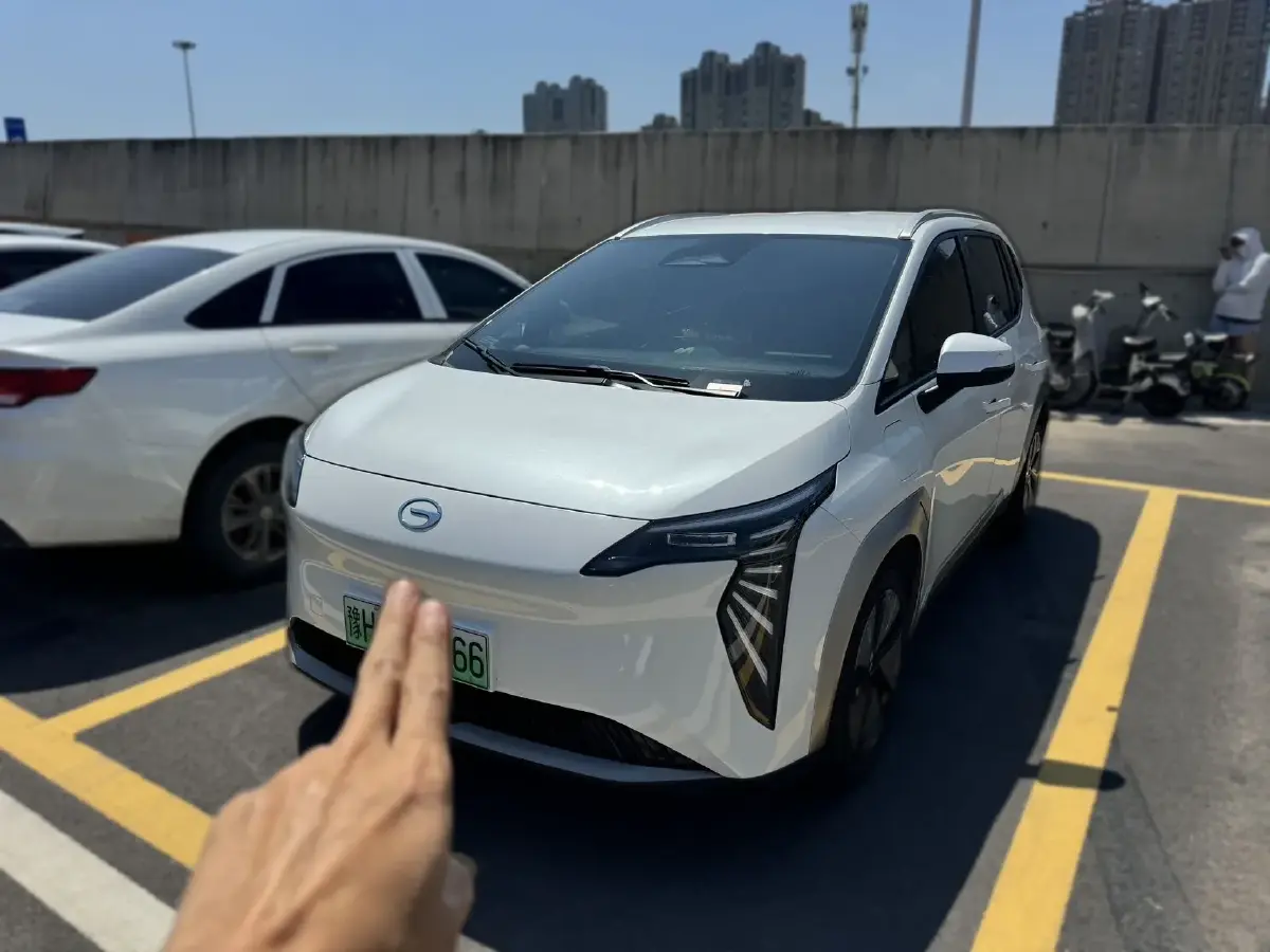 2025 Aion Y BEV 58.4KWH