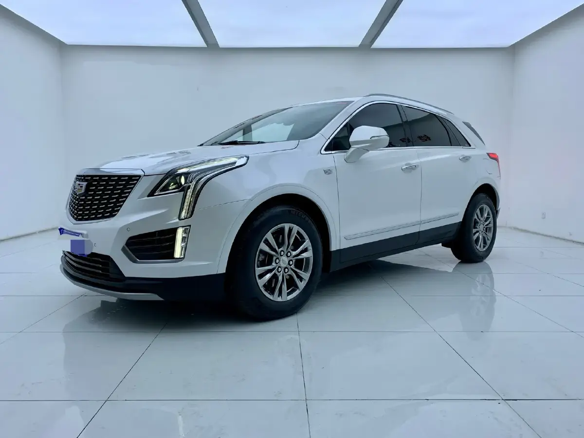 2022 Cadillac XT5 2.0T 237HP L4 9AT