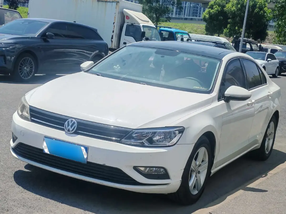 2018 Volkswagen Lamando 1.4T 131HP L4 7DCT