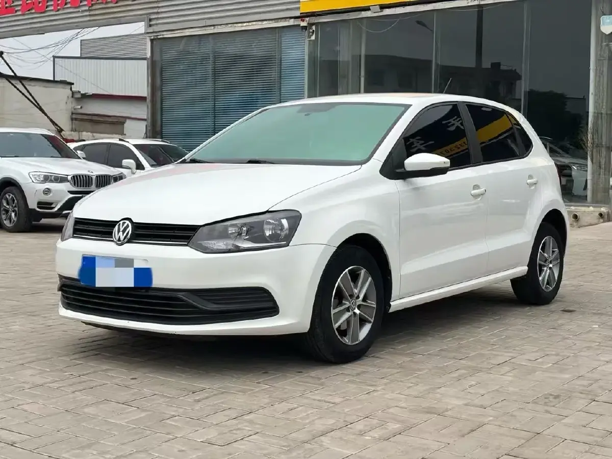 2016 Volkswagen Polo 1.4L 90HP L4 6AT