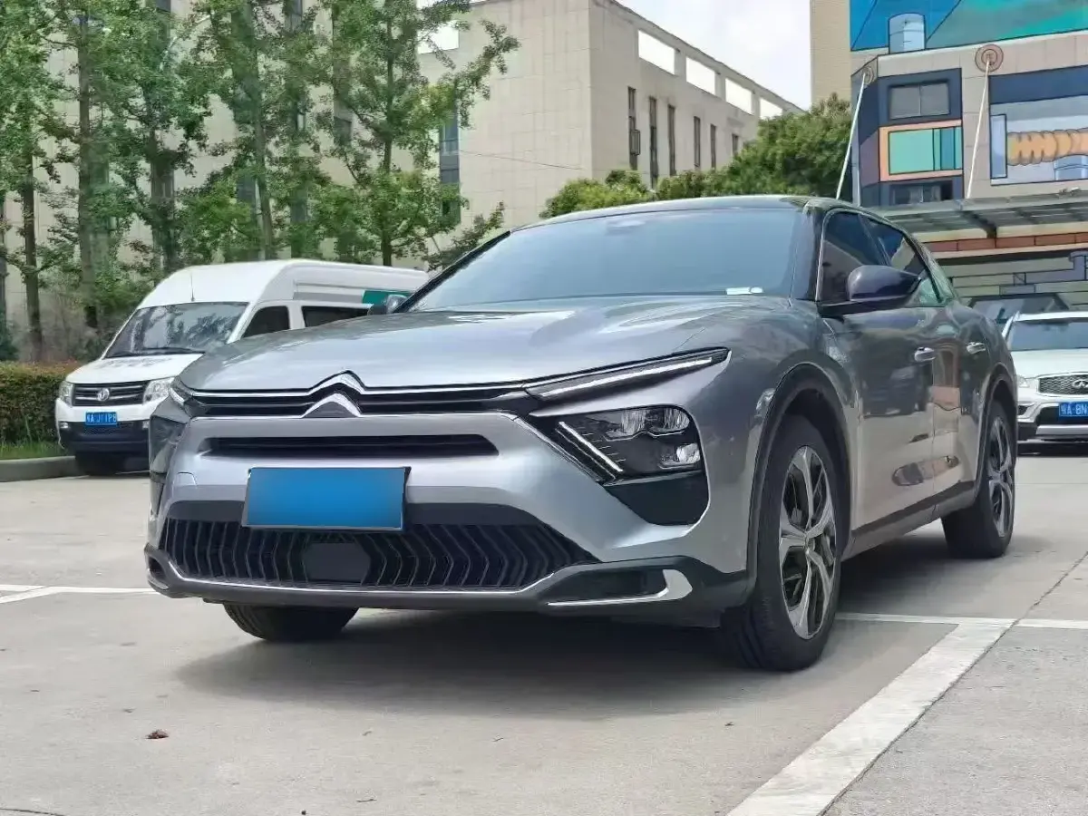 2022 Citroen C5 X 1.6T 175HP L4 8AT