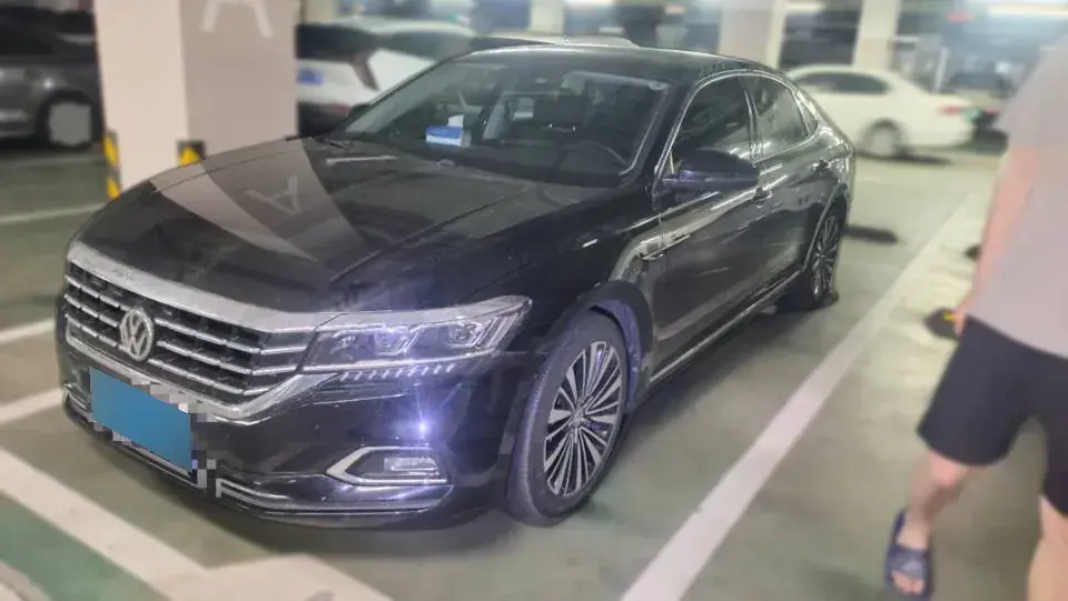 2019 Volkswagen Passat 2.0T 186HP L4 7DCT