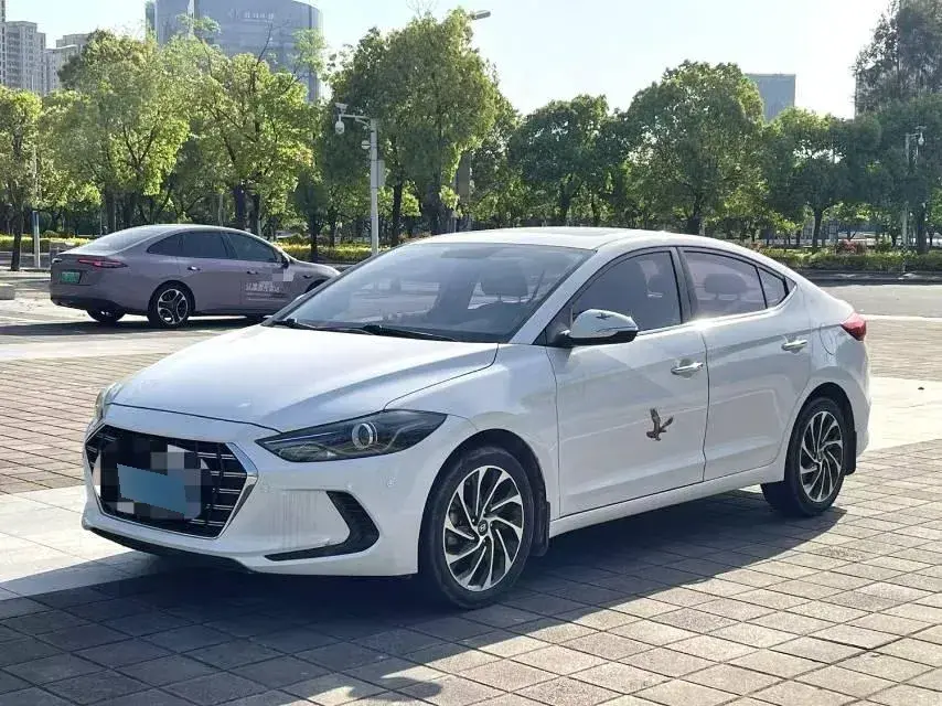 2020 Hyundai Elantra 1.4T 130HP L4 7DCT