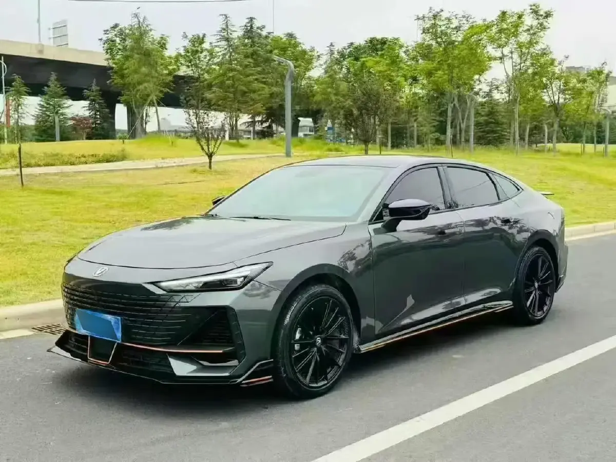 2022 ChangAn UNI-V 1.5T 188HP L4 7DCT