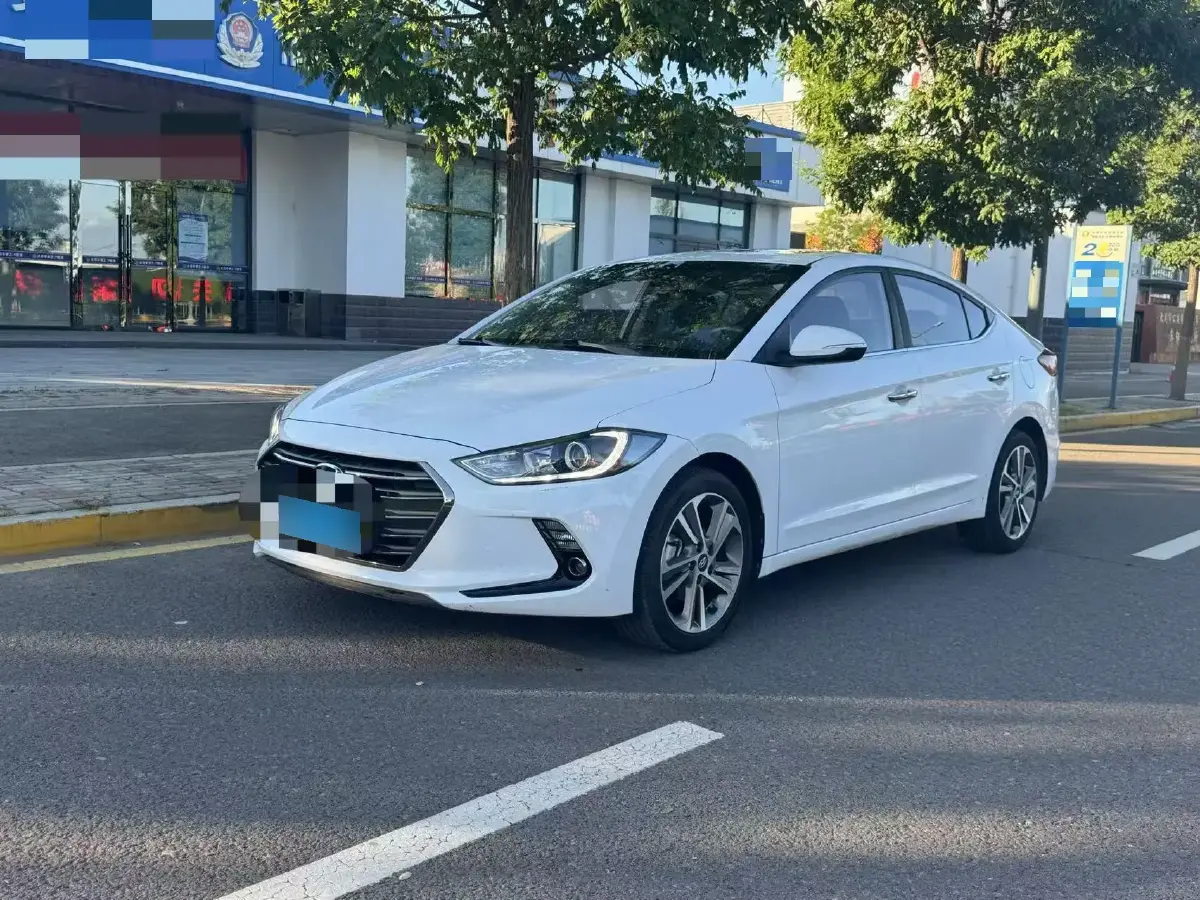 2016 Hyundai Elantra 1.6L 130HP L4 6AT