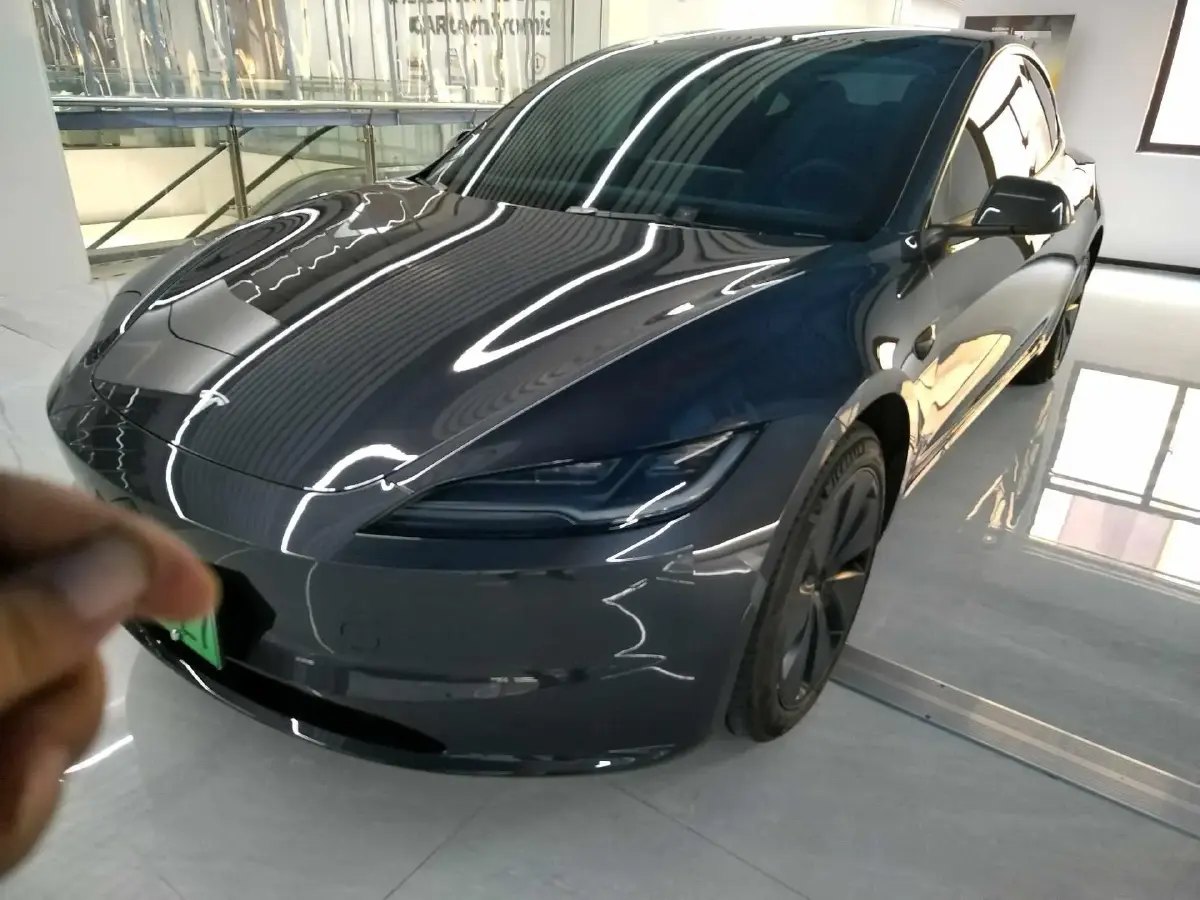 2023 Tesla Model 3 BEV 60KWH