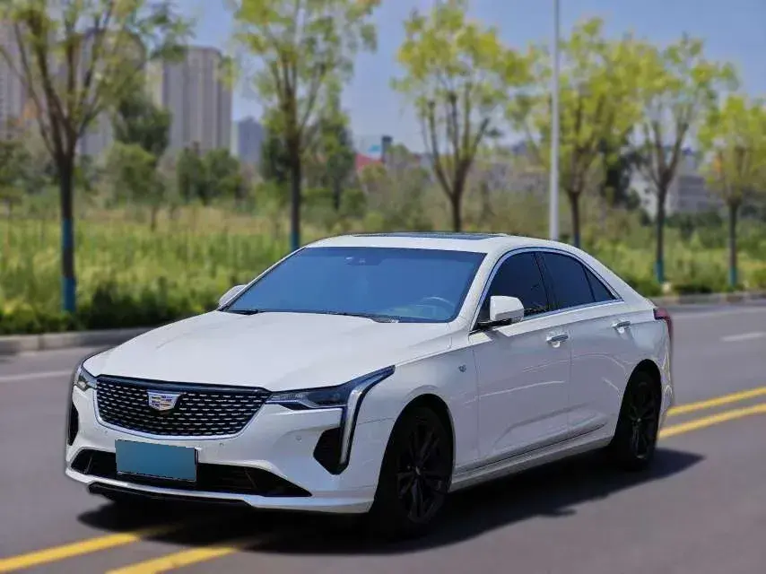 2022 Cadillac CT4 2.0T 237HP L4 8AT