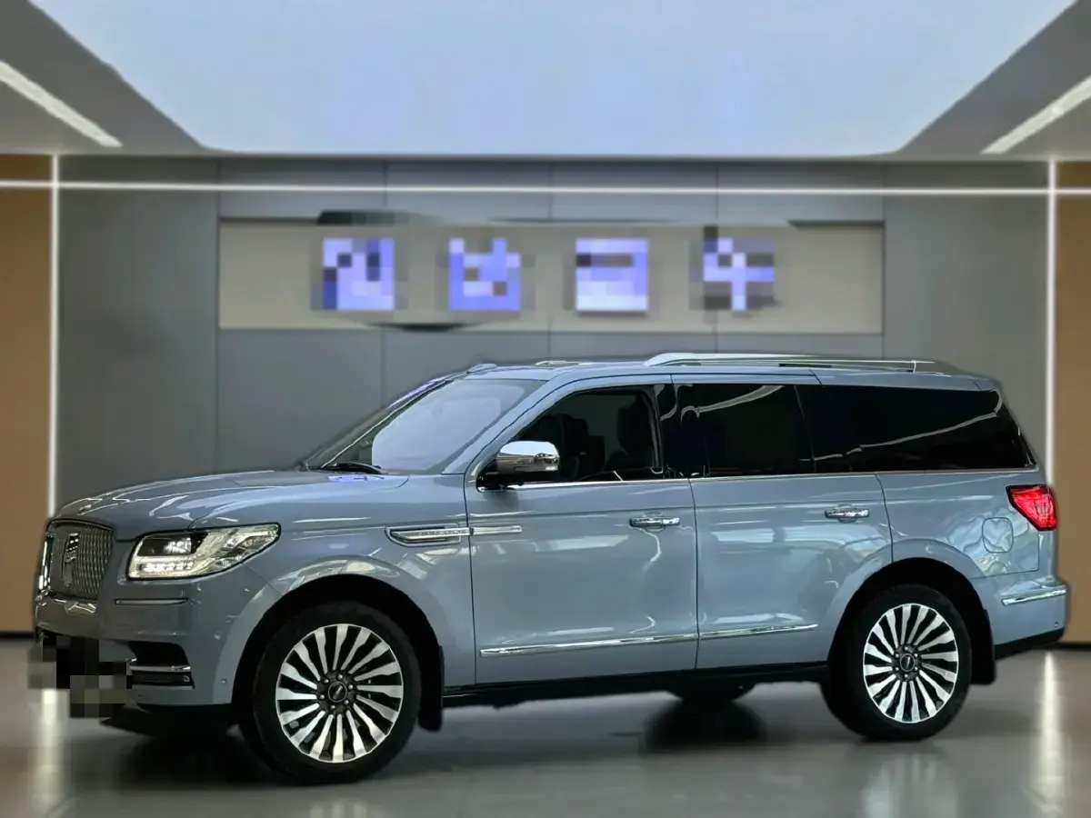 2019 Lincoln Navigator 3.5T 388HP V6 10AT