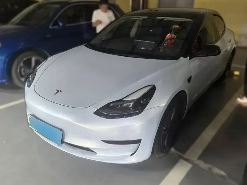 2022 Tesla Model 3 BEV 60KWH