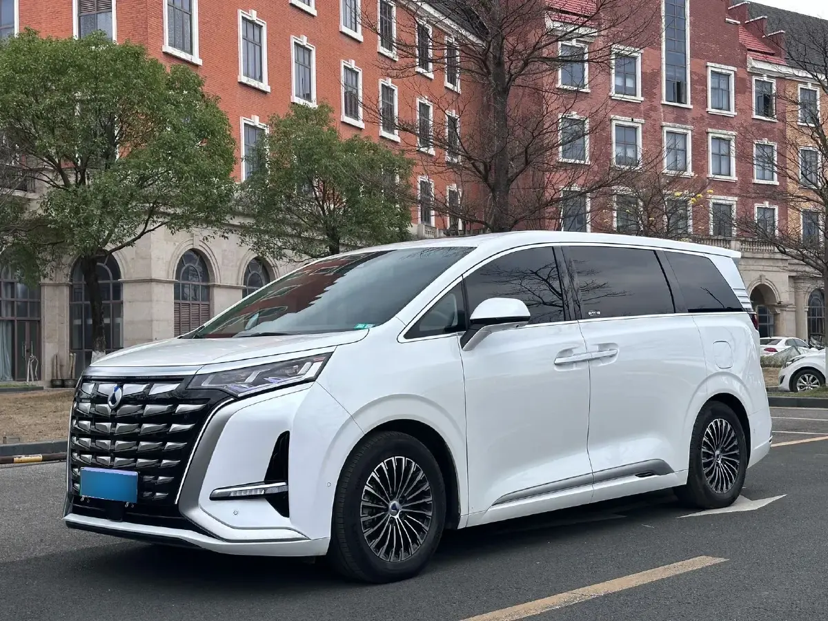 2022 Denza D9 1.5T 139HP L4 E-CVT PHEV 40.06KWH