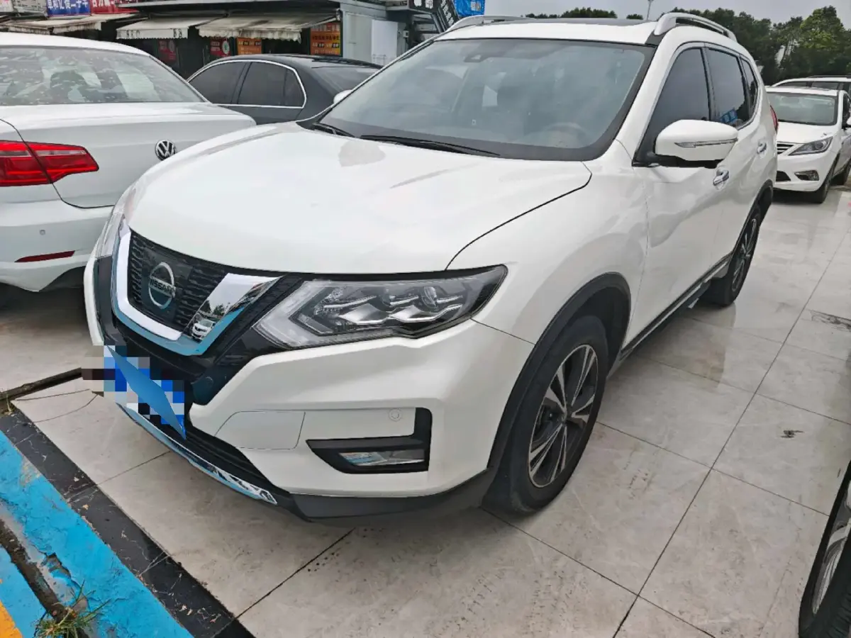2020 Nissan X-Trail 2.5L 186HP L4 CVT