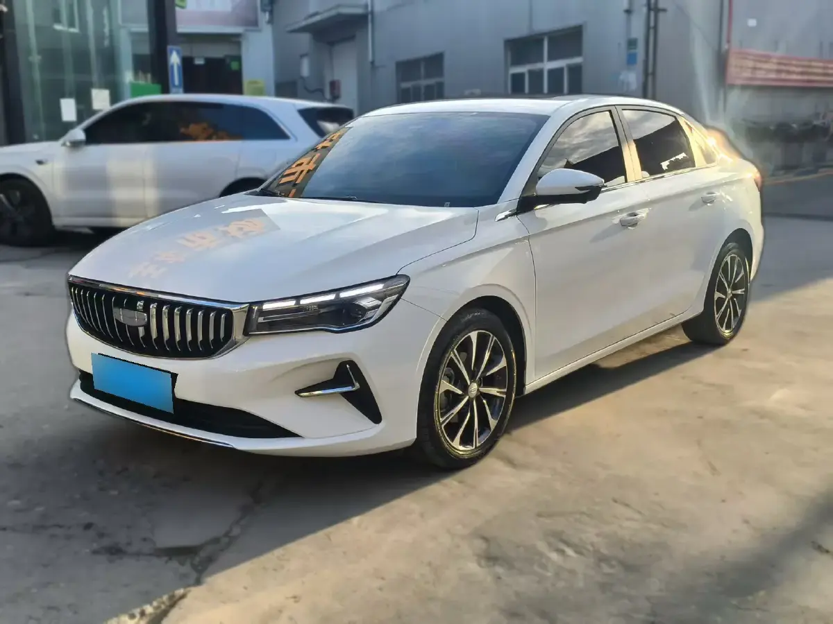 2025 Geely Emgrand 1.5L 127HP L4 CVT