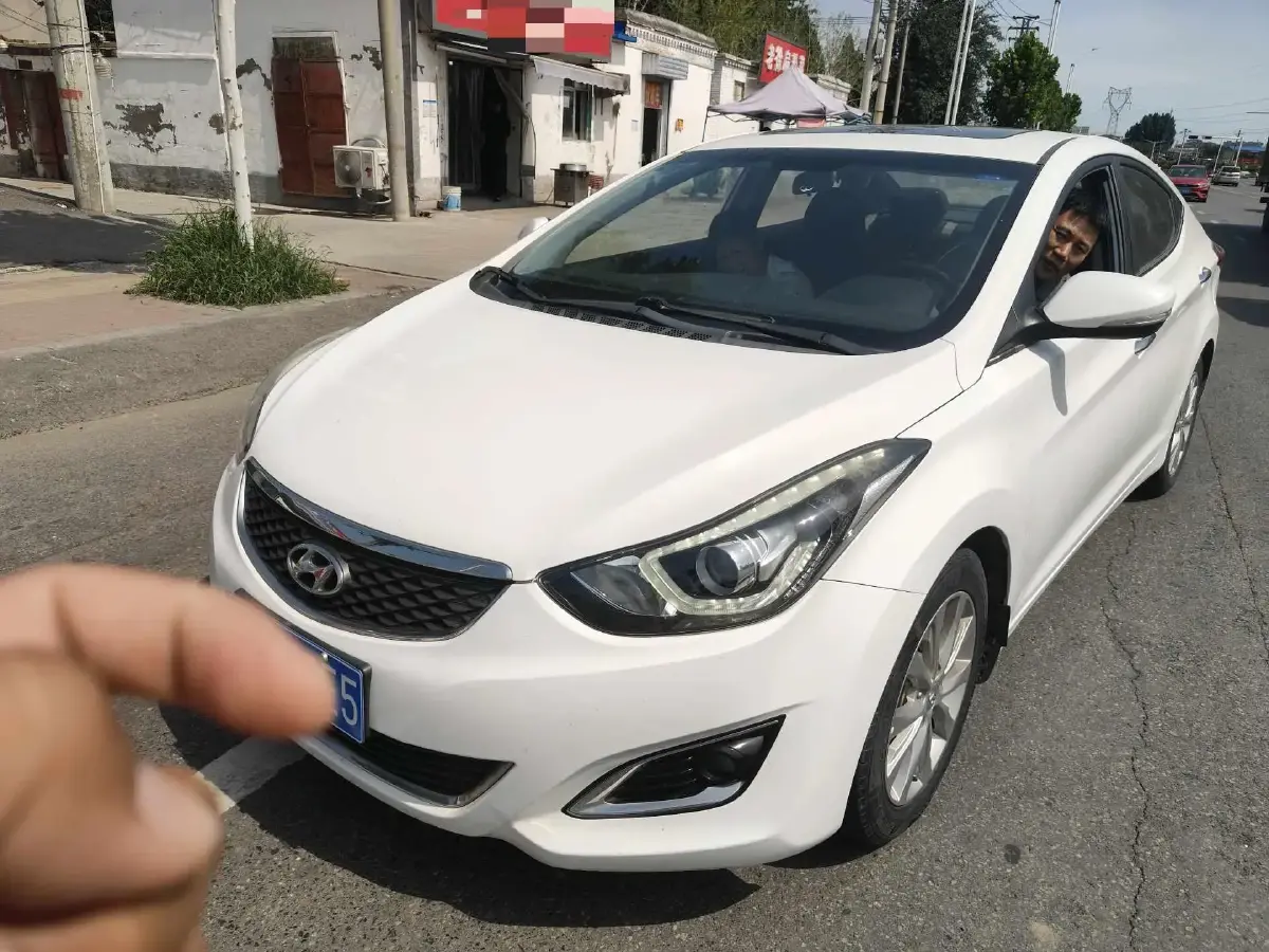 2016 Hyundai Elantra 1.6L 128HP L4 6AT