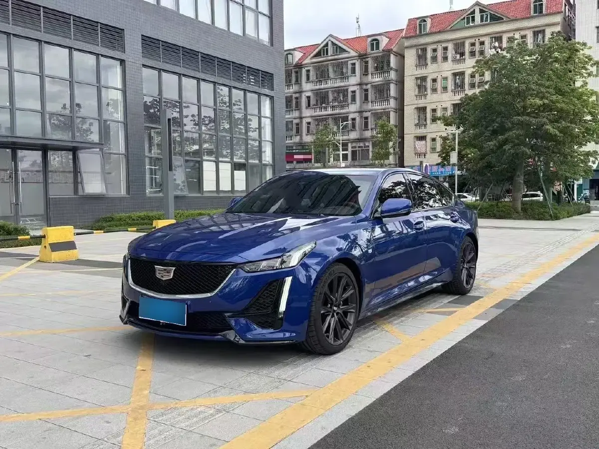 2020 Cadillac CT5 2.0T 241HP L4 10AT