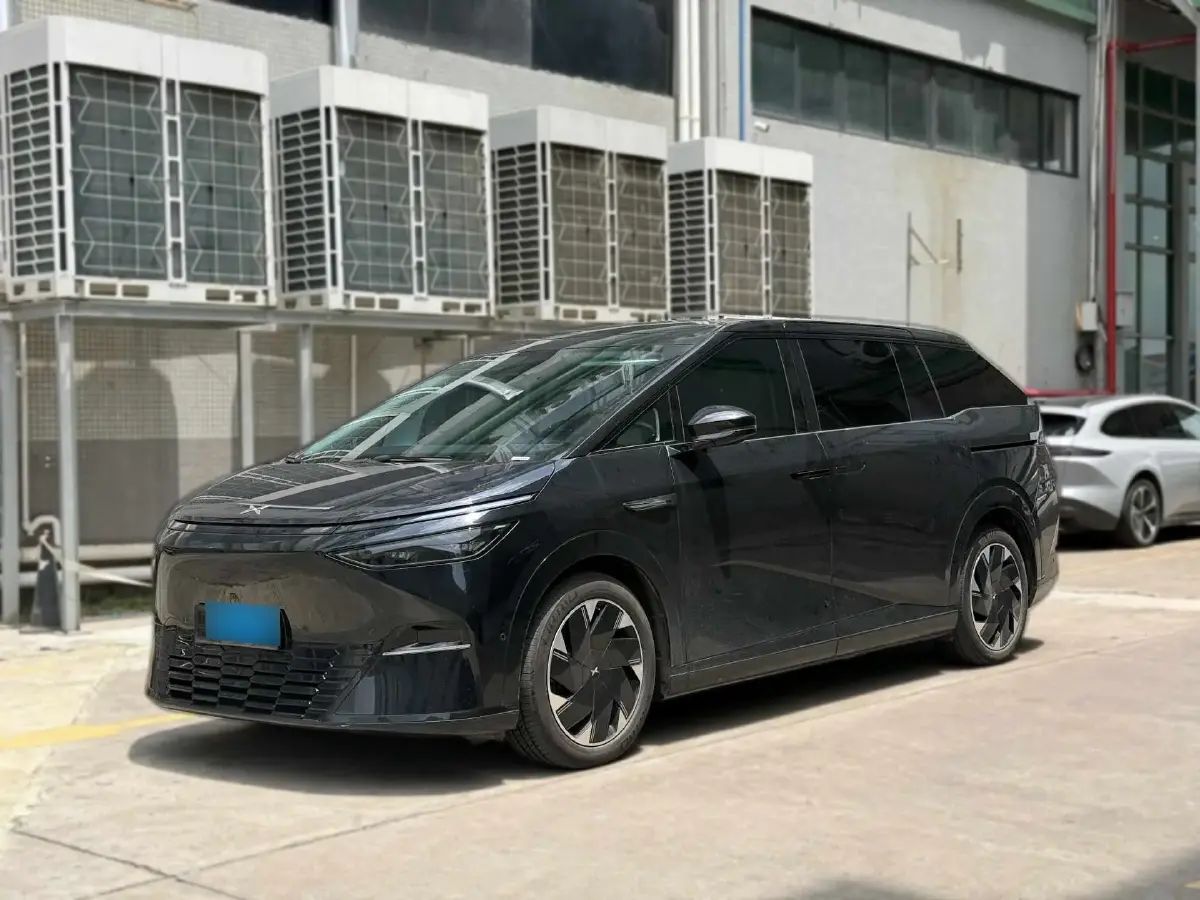 2024 Xpeng X9 BEV 101.5KWH