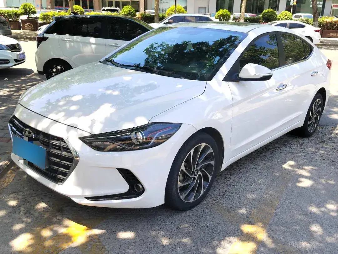 2019 Hyundai Elantra 1.4T 130HP L4 7DCT