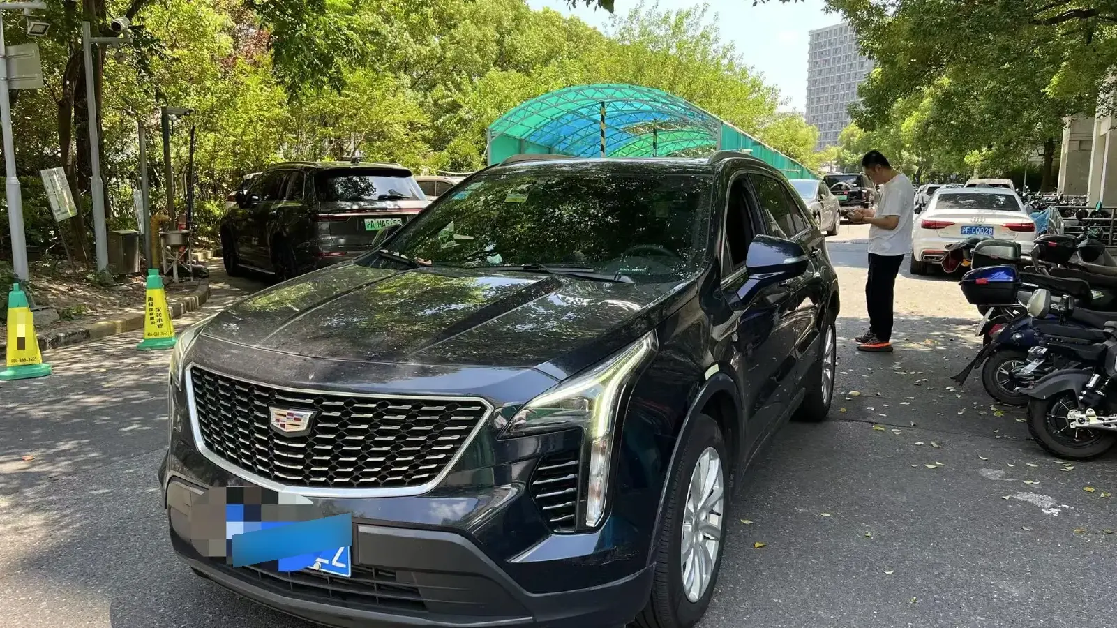 2021 Cadillac XT4 2.0T 237HP L4 9AT