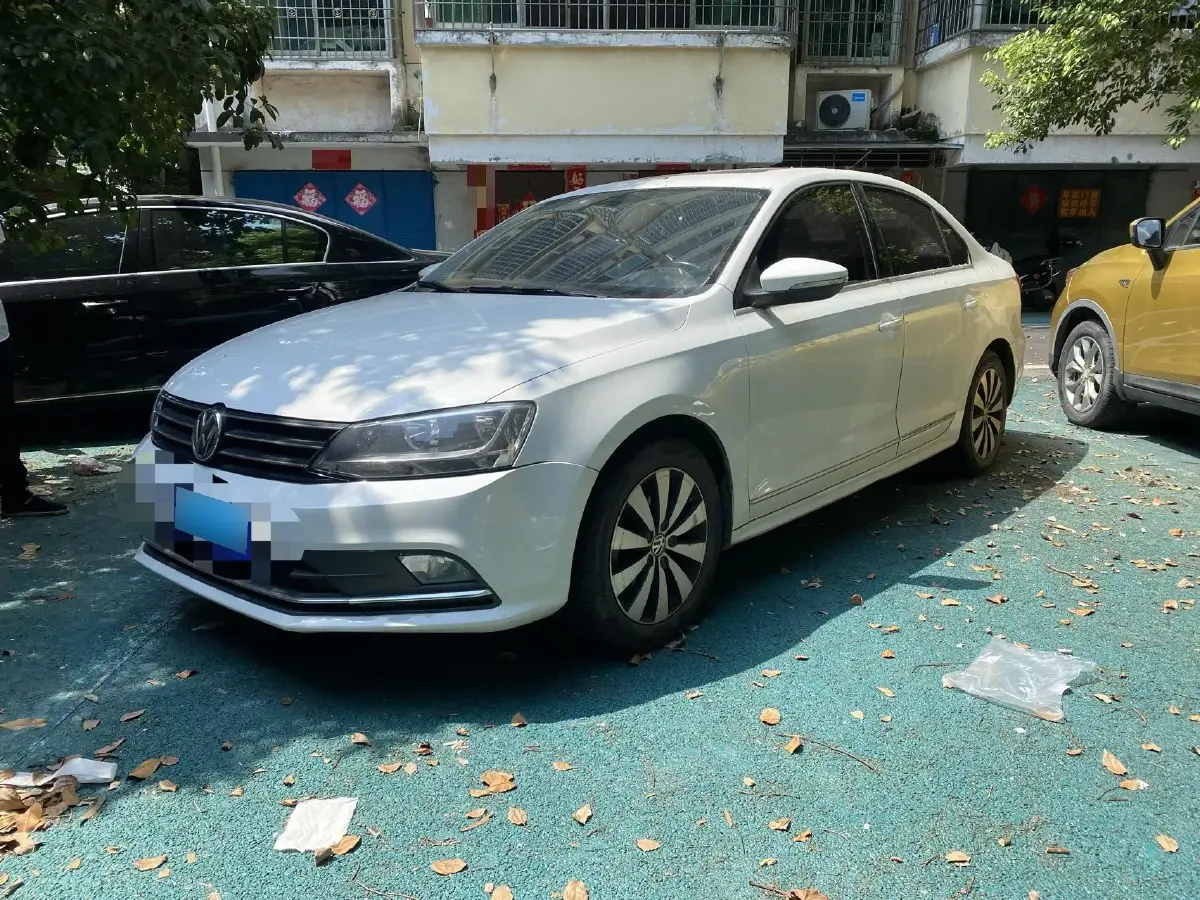 2017 Volkswagen Sagitar 1.6L 110HP L4 6AT