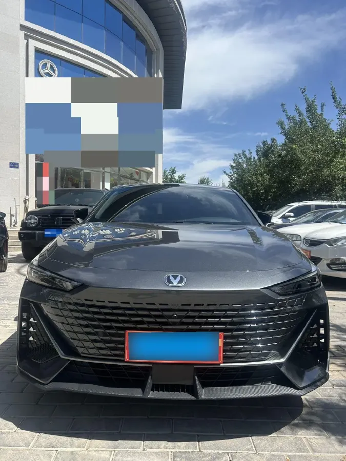 2024 ChangAn UNI-V 1.5T 188HP L4 7DCT,autocango,china used car exporter,china ev exporter,chinese used car exporter,chinese used ev exporter