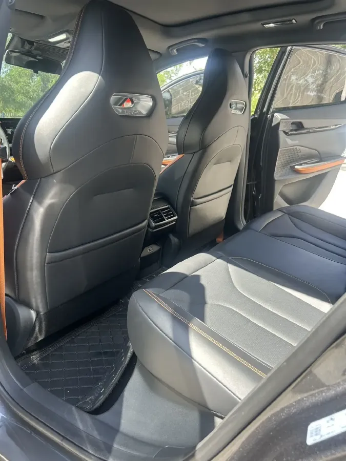 2024 ChangAn UNI-V 1.5T 188HP L4 7DCT,autocango,china used car exporter,china ev exporter,chinese used car exporter,chinese used ev exporter