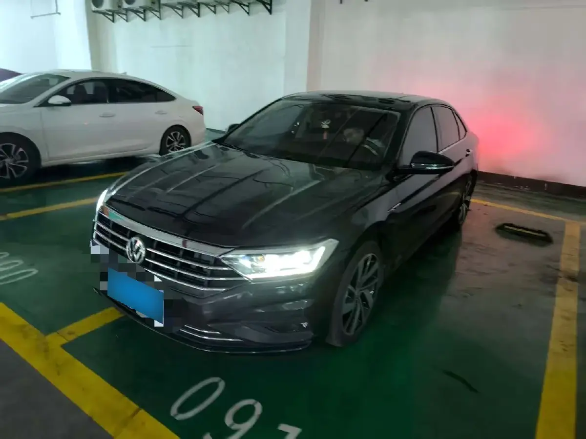 2021 Volkswagen Sagitar 1.4T 150HP L4 7DCT