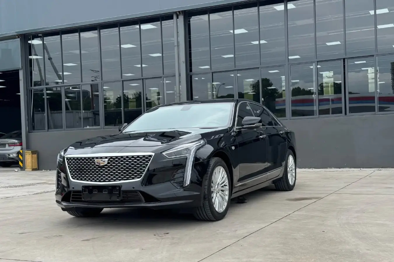 2022 Cadillac CT6 2.0T 237HP L4 10AT