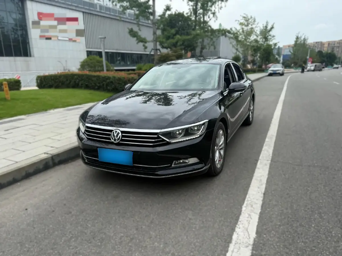 2017 Volkswagen Magotan 1.8T 180HP L4 7DCT