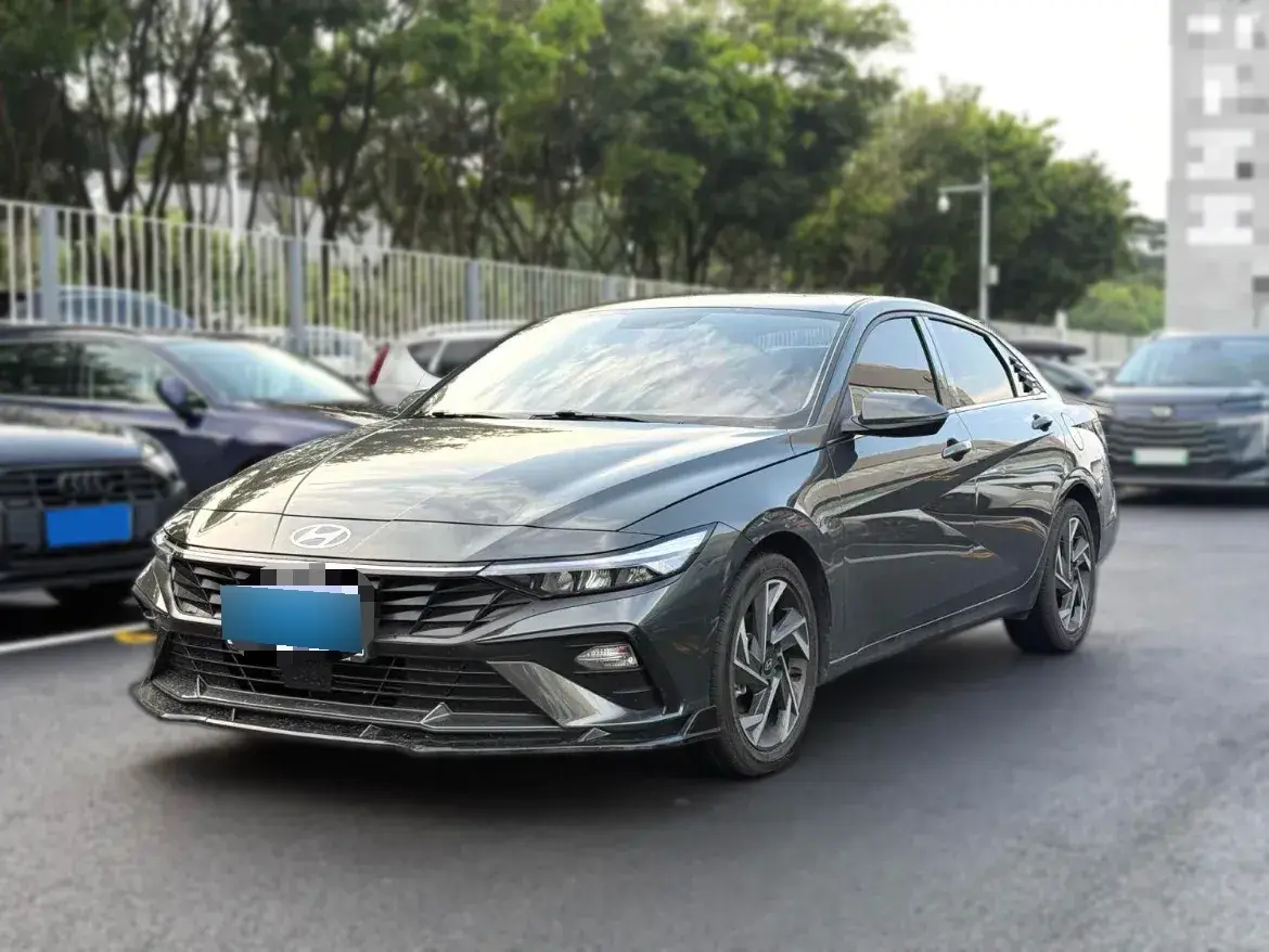 2023 Hyundai Elantra 1.5L 115HP L4 CVT