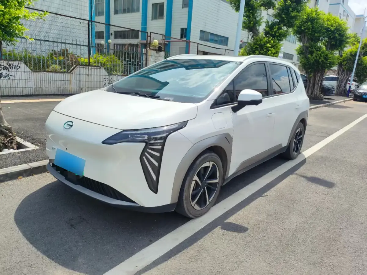 2023 Aion Y BEV 61.7KWH