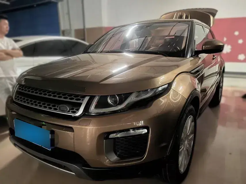 2017 Land Rover Range Rover Evoque 2.0T 241HP L4 9AT