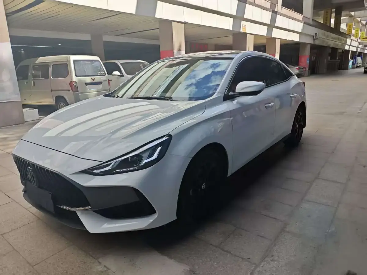 2021 MG 5 1.5L 120HP L4 CVT