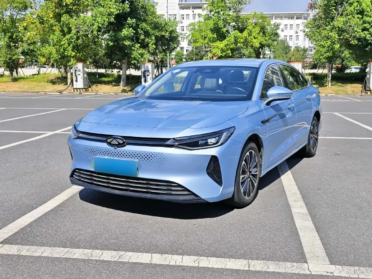 2024 Fulwin FulwinA8 1.5T 156HP L4 1DHT PHEV 18.3KWH