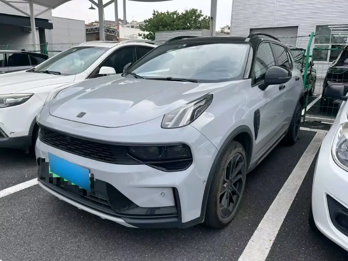 2022 LYNK&CO 01 EM-P 1.5T 180HP L3 7DCT PHEV 17.7KWH